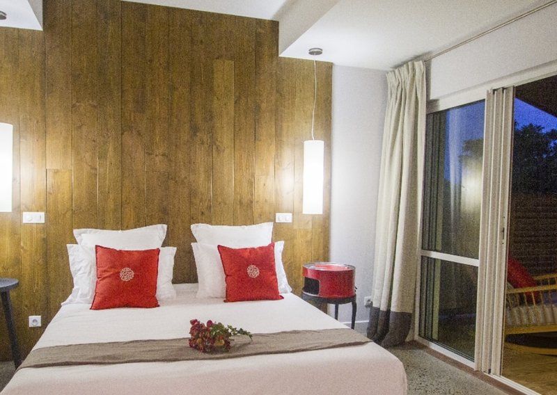 French Coco Hotel La Trinité Kültér fotó